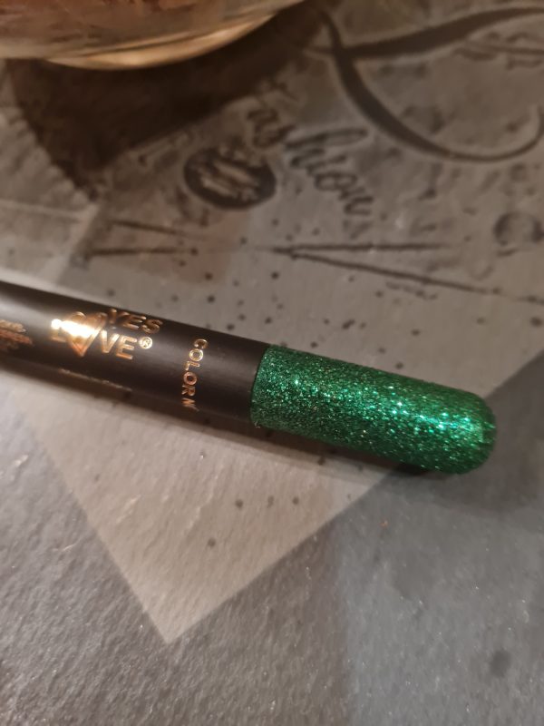 Crayons pour les yeux à paillettes - 6 couleurs – Image 4
