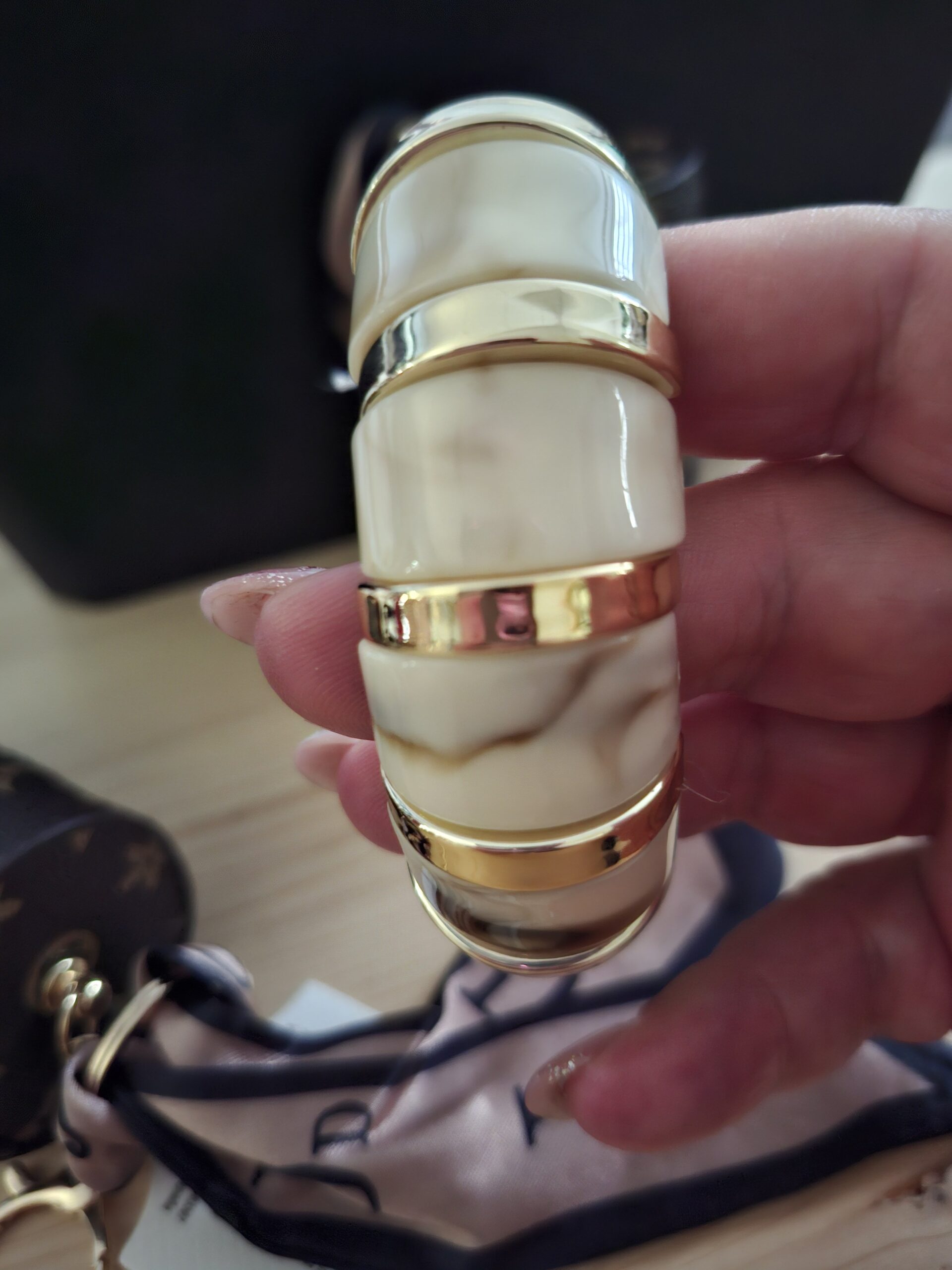 Bracelet élastique beige marbré & Doré – Image 3