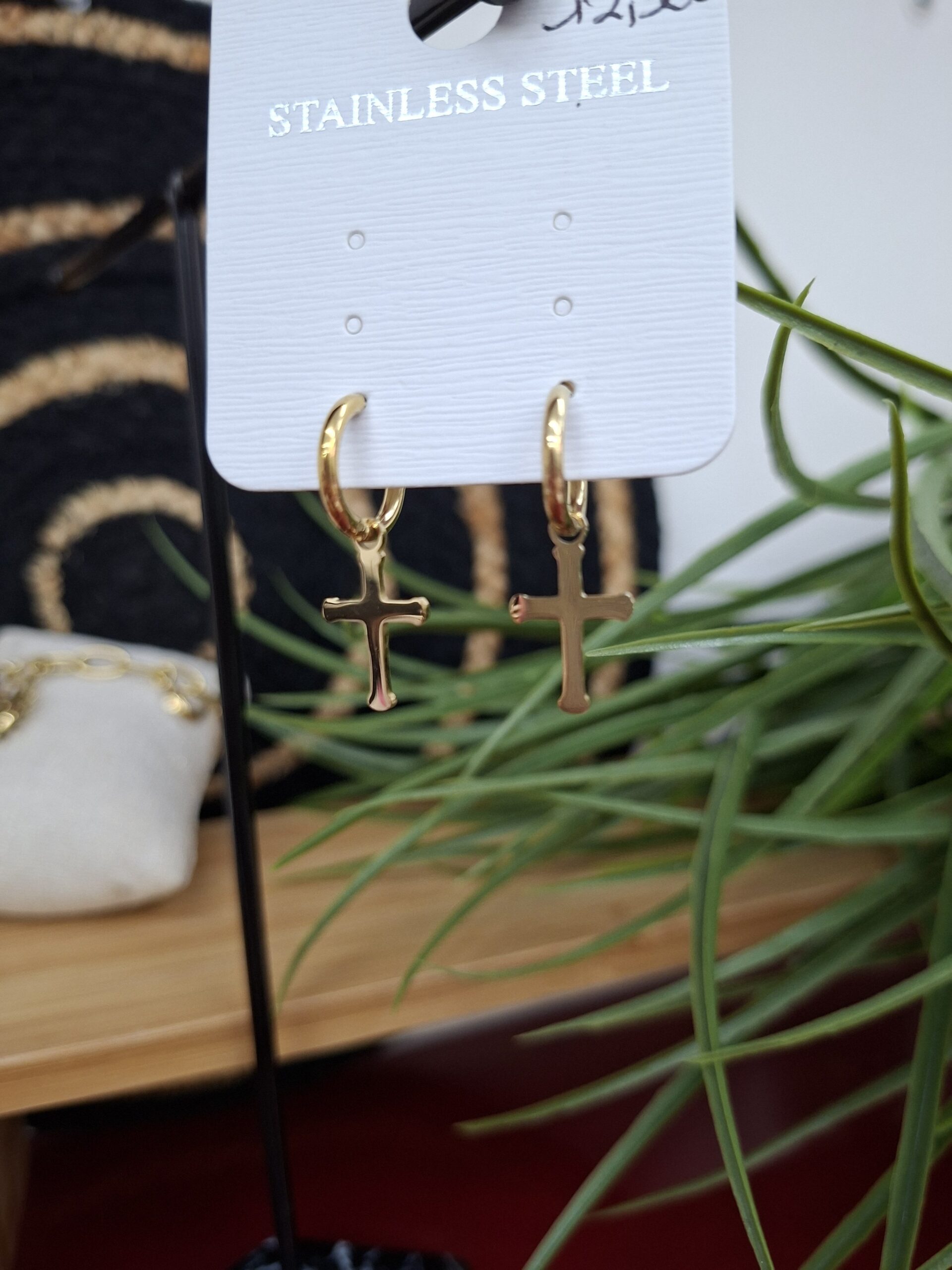 BO créoles Croix - Acier Inoxydable – Image 3